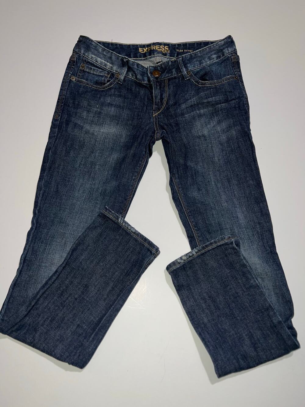 Express women’s Zelda skinny blue jeans